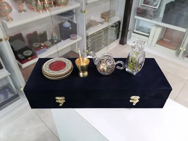 پک هدیه زعفران و هل