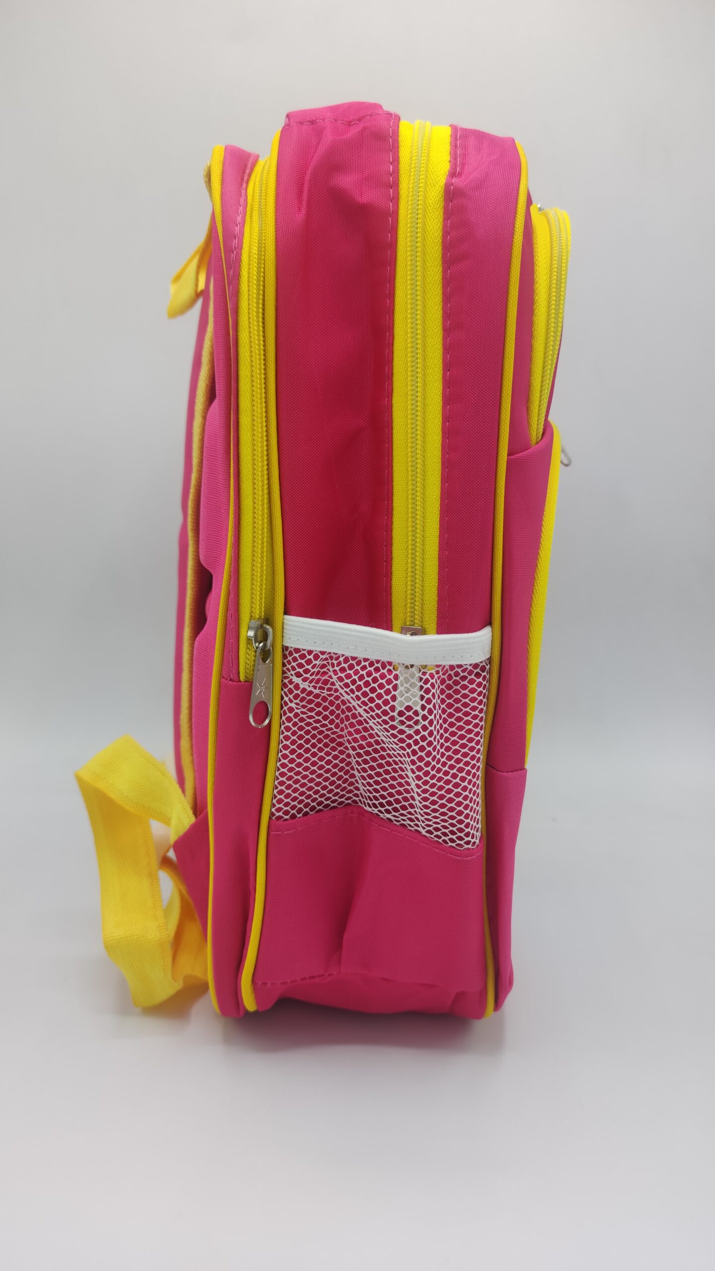 نمای جانبی کوله مدرسه دخترانه LOL صورتی